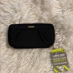 Travelon Black RFID Secure Wallet see all photos brand new